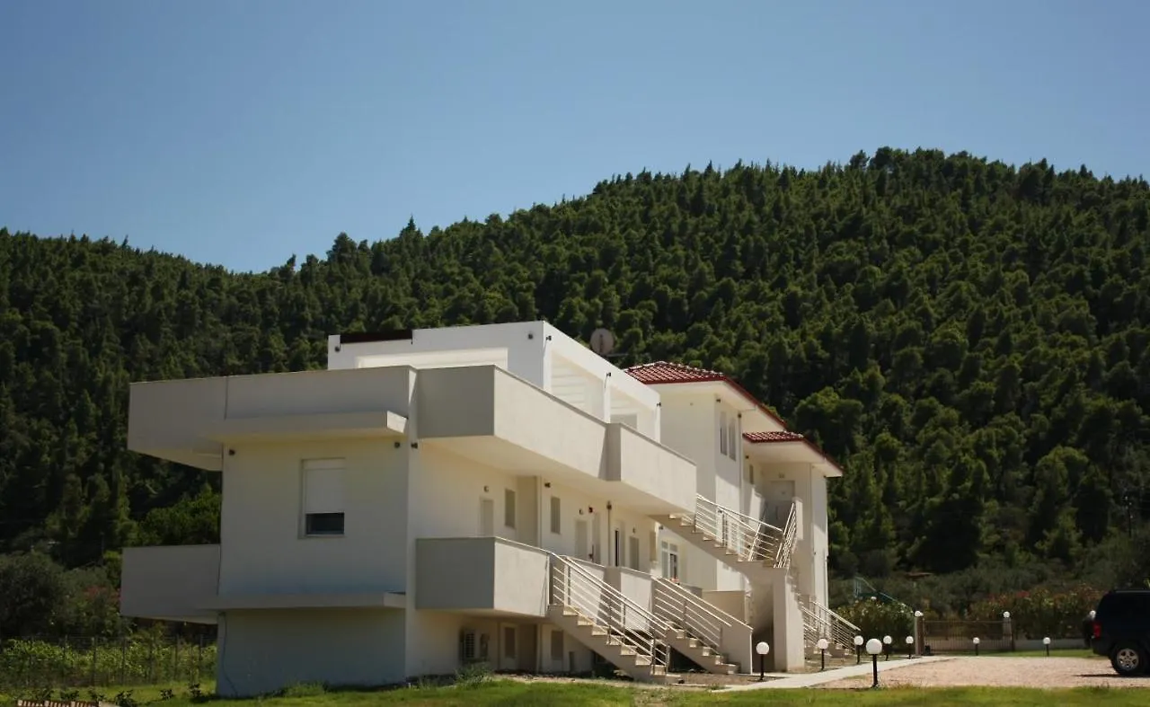 Be Happy Apartments Vourvourou