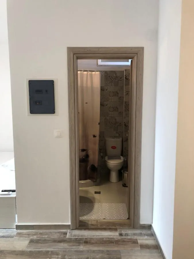 Be Happy Apartments Βουρβουρού