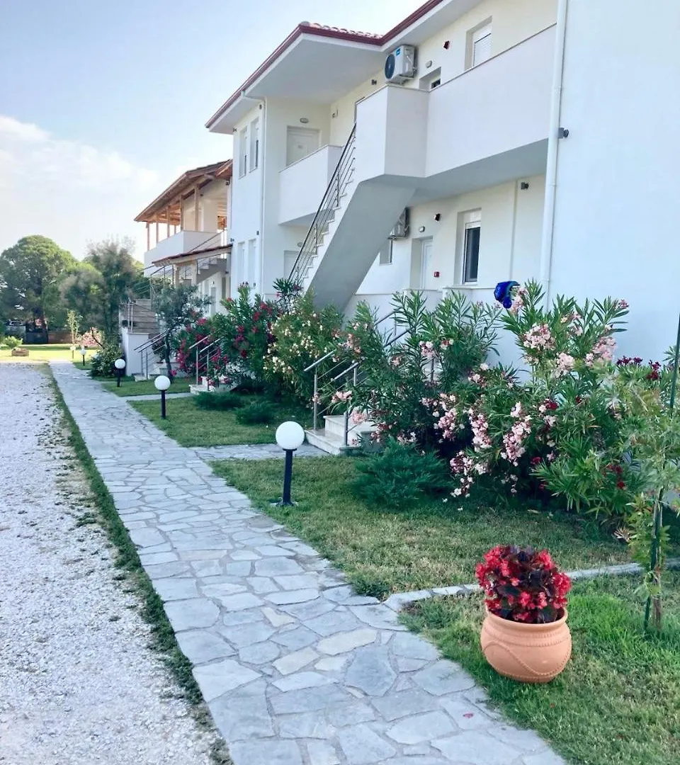 Be Happy Apartments Vourvourou