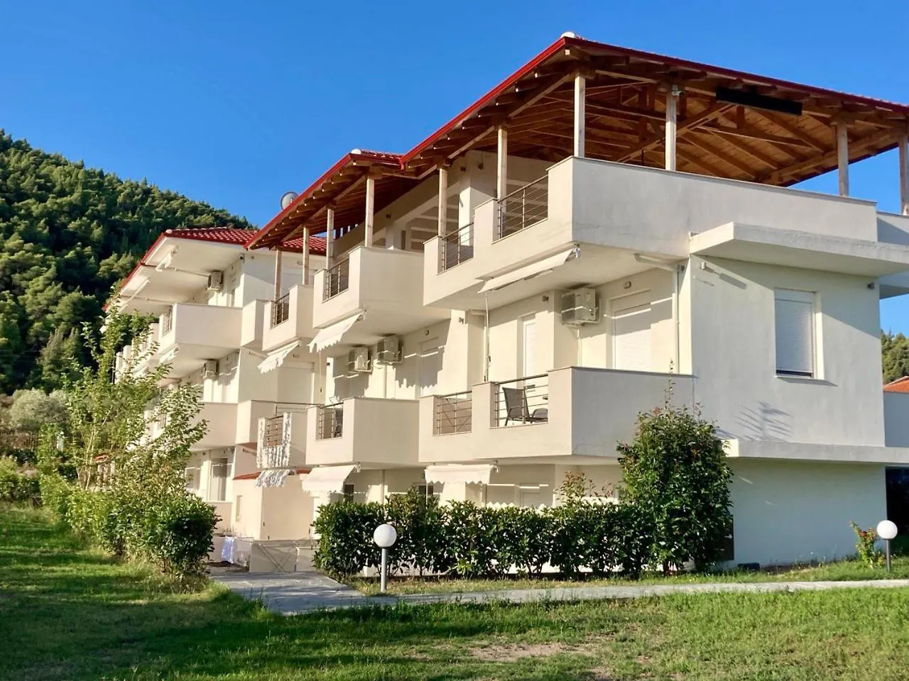 Be Happy Apartments Vourvourou