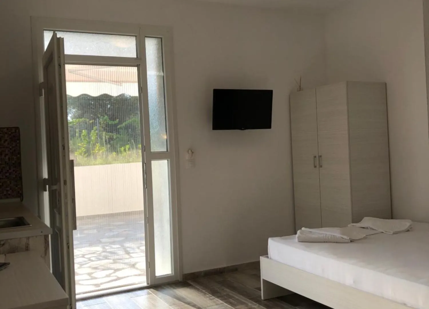 Be Happy Apartments Vourvourou